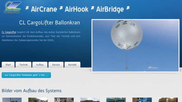Ein Webseitendesign für CL CargoLifter, das den Ballonkraan zeigt. Im Bild ist ein großer, aufgeblasener Ballon mit einem Haken zu sehen, der für verschiedene Anwendungen genutzt wird. Die Oberfläche enthält Kategorien wie Technik, Aufbau und Kontakt.